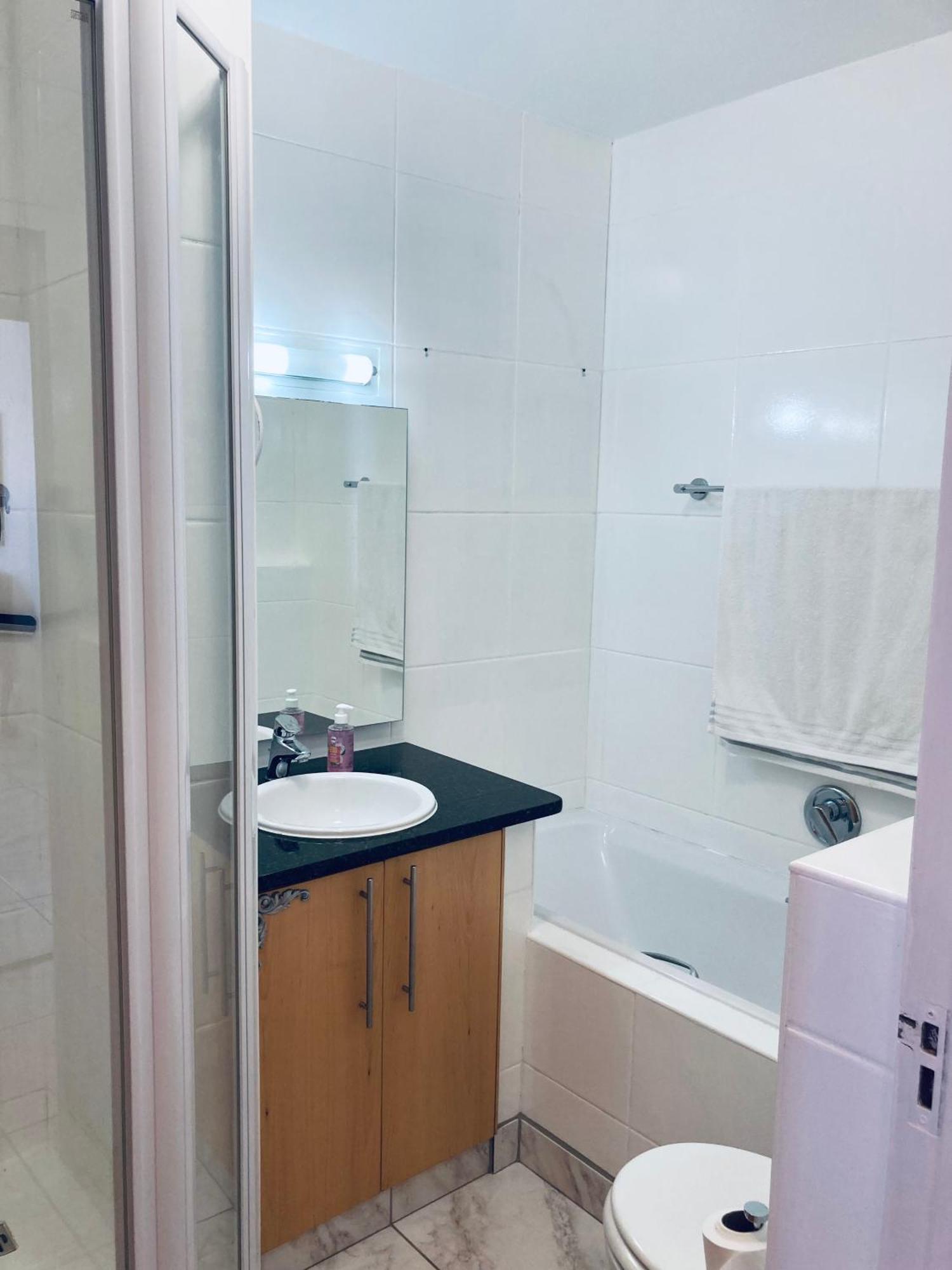 Hibernian 10.02 Apartment